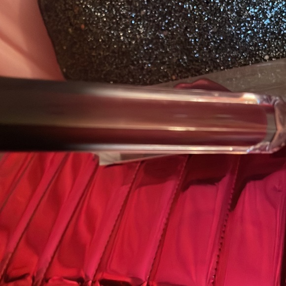 Huda Beauty Demi Matte Cream Lipstick💋Bawse Shade.NIP.🔺FIRM🔺 - Picture 7 of 9